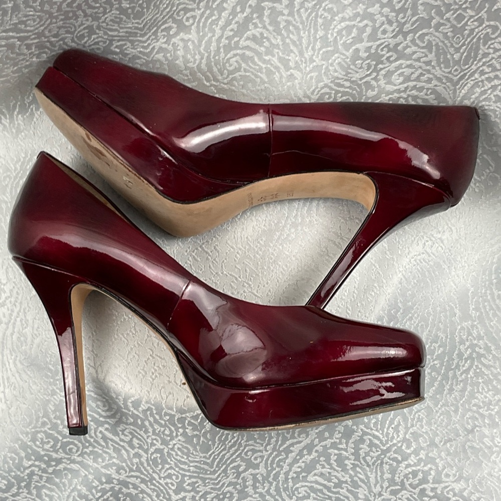 ANTONIO MELANI Women’s Sz9.5 Deep Red Heels - Picture 2 of 8